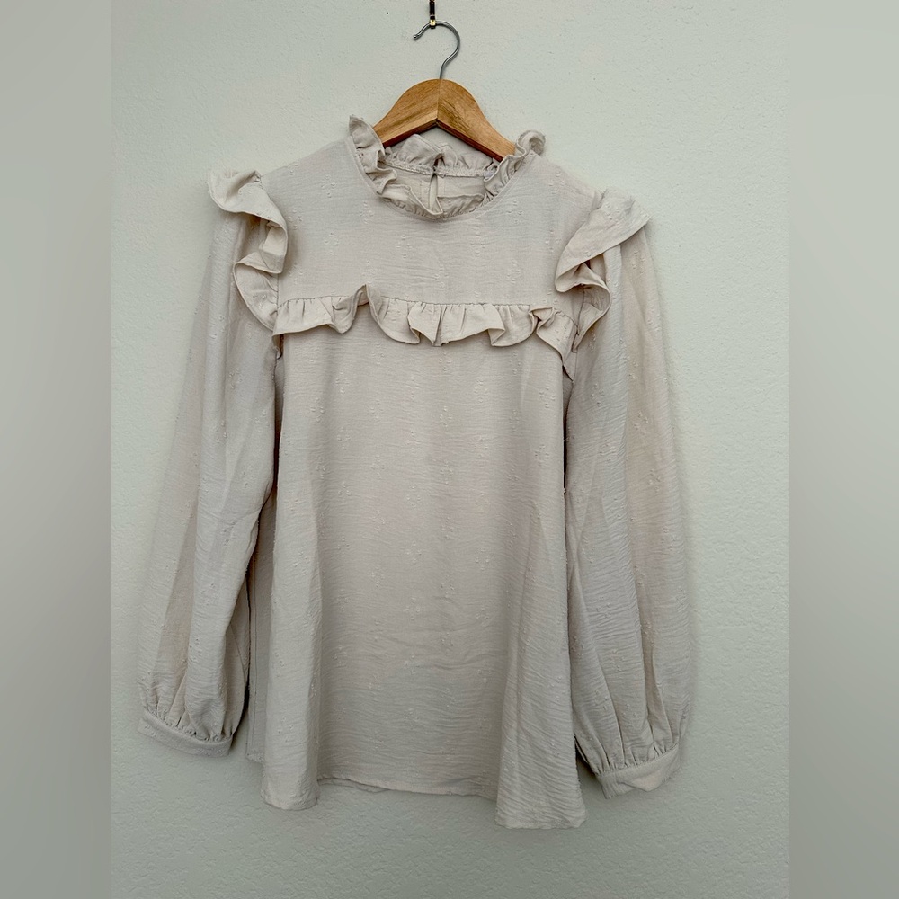 Cream White Ruffle Long Sleeve Top Size M